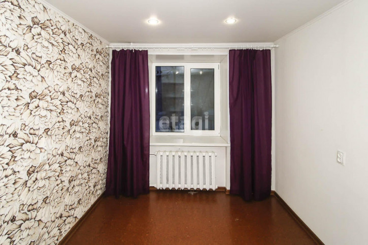 3-комн квартира Уральская, 10