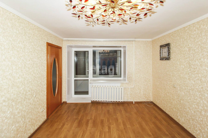 3-комн квартира Уральская, 10