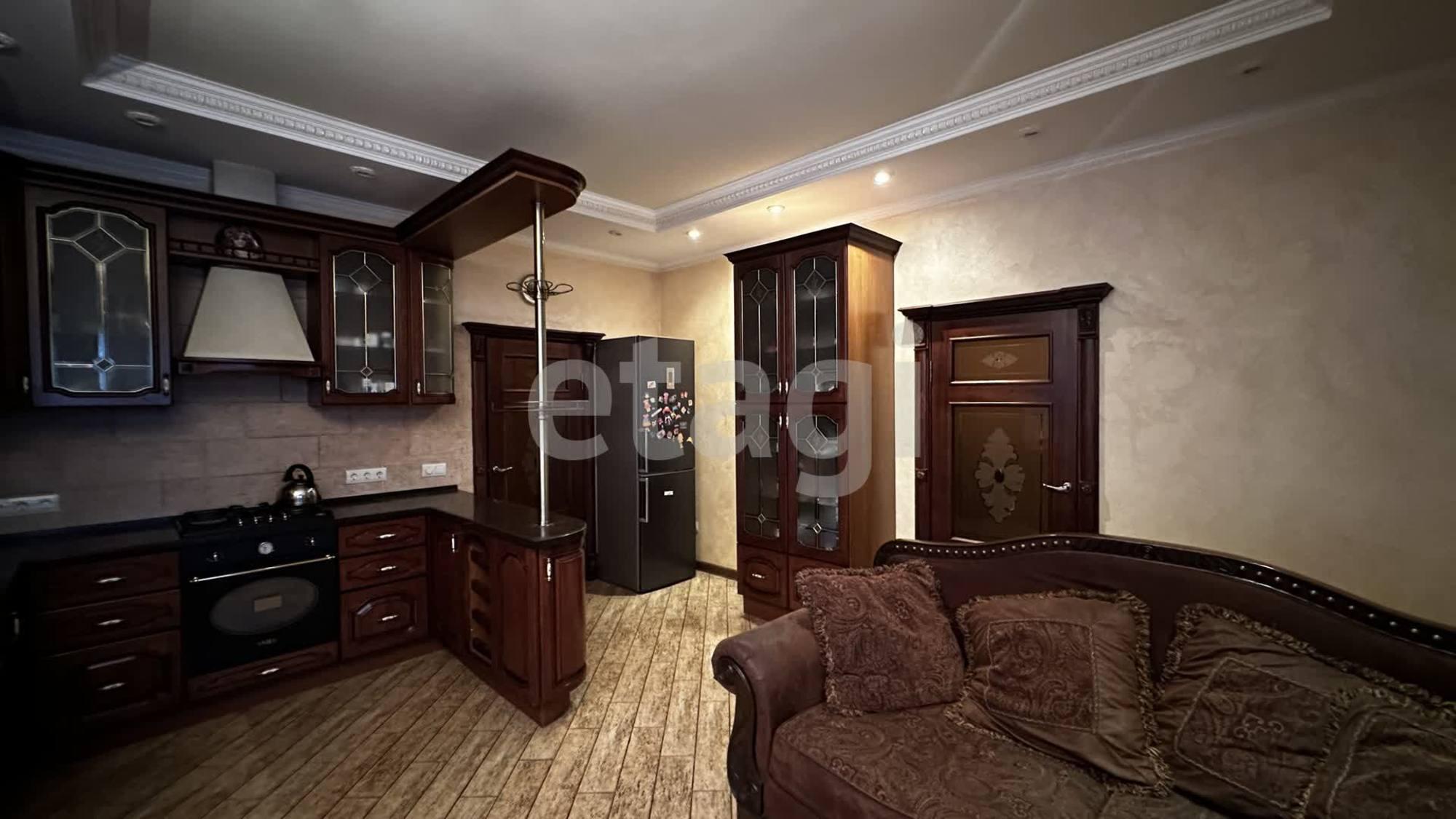 Купить дачу, дом, коттедж за 17 500 000 рублей на улица Куйбышева