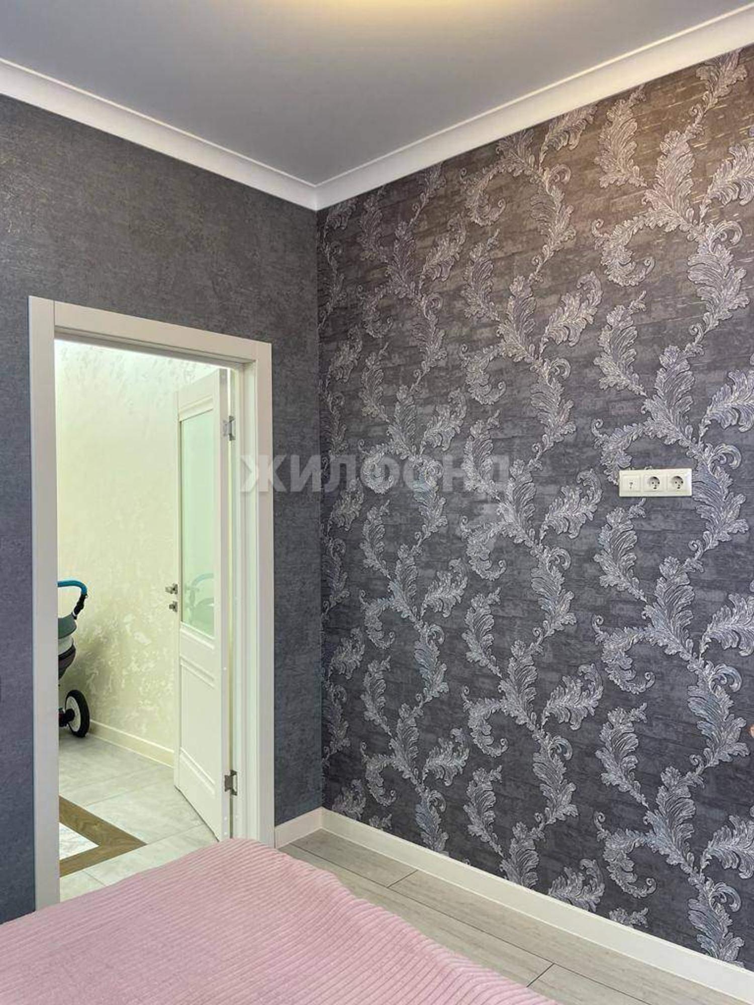 Купить квартиру за 12 360 000 рублей на Суворова улица, д.27