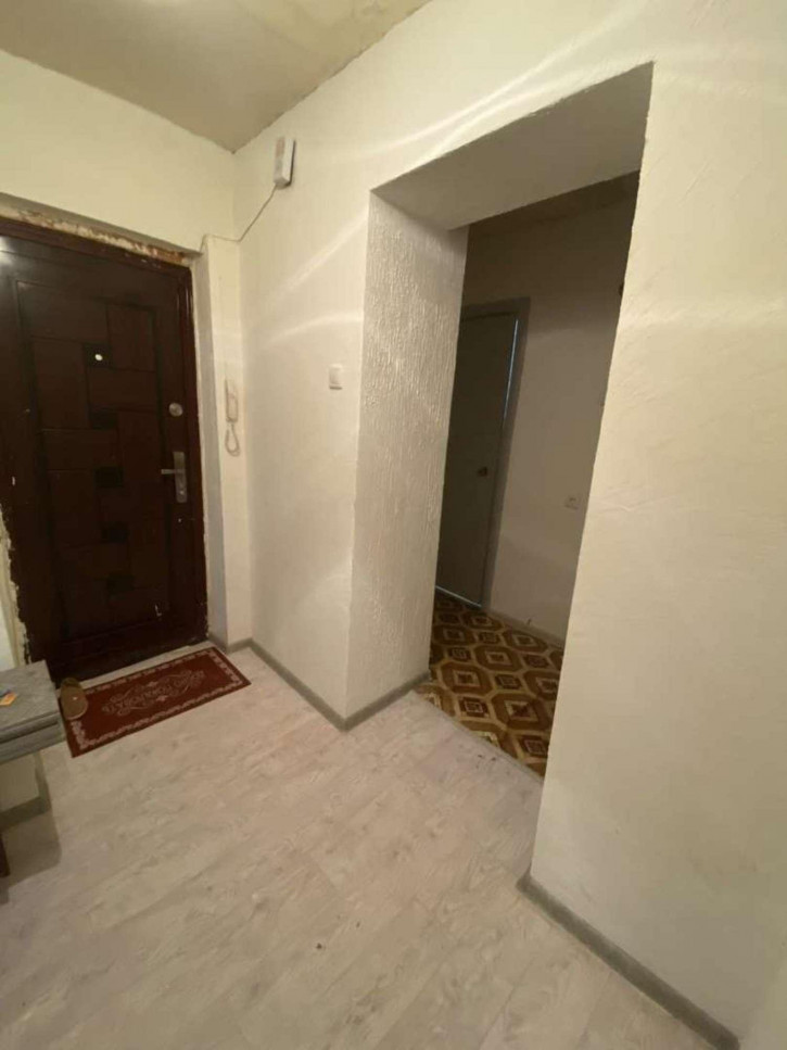 2-комн квартира Днепровская улица, 5