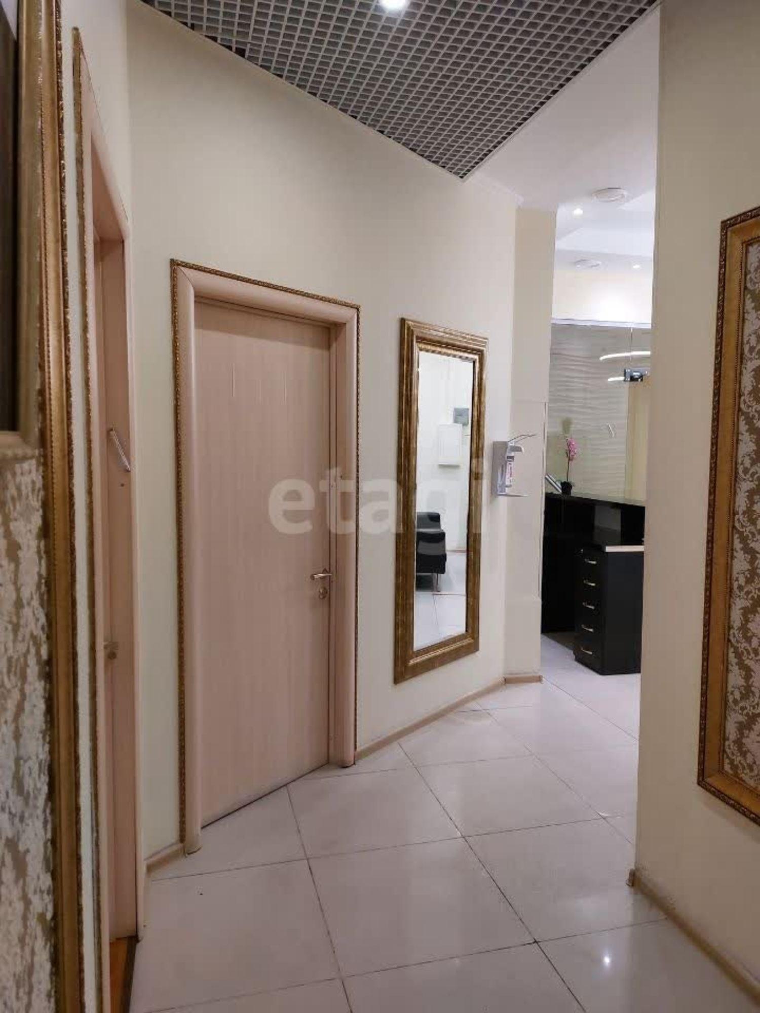 Купить офис, помещение под офис за 23 510 000 рублей на Екатеринбург