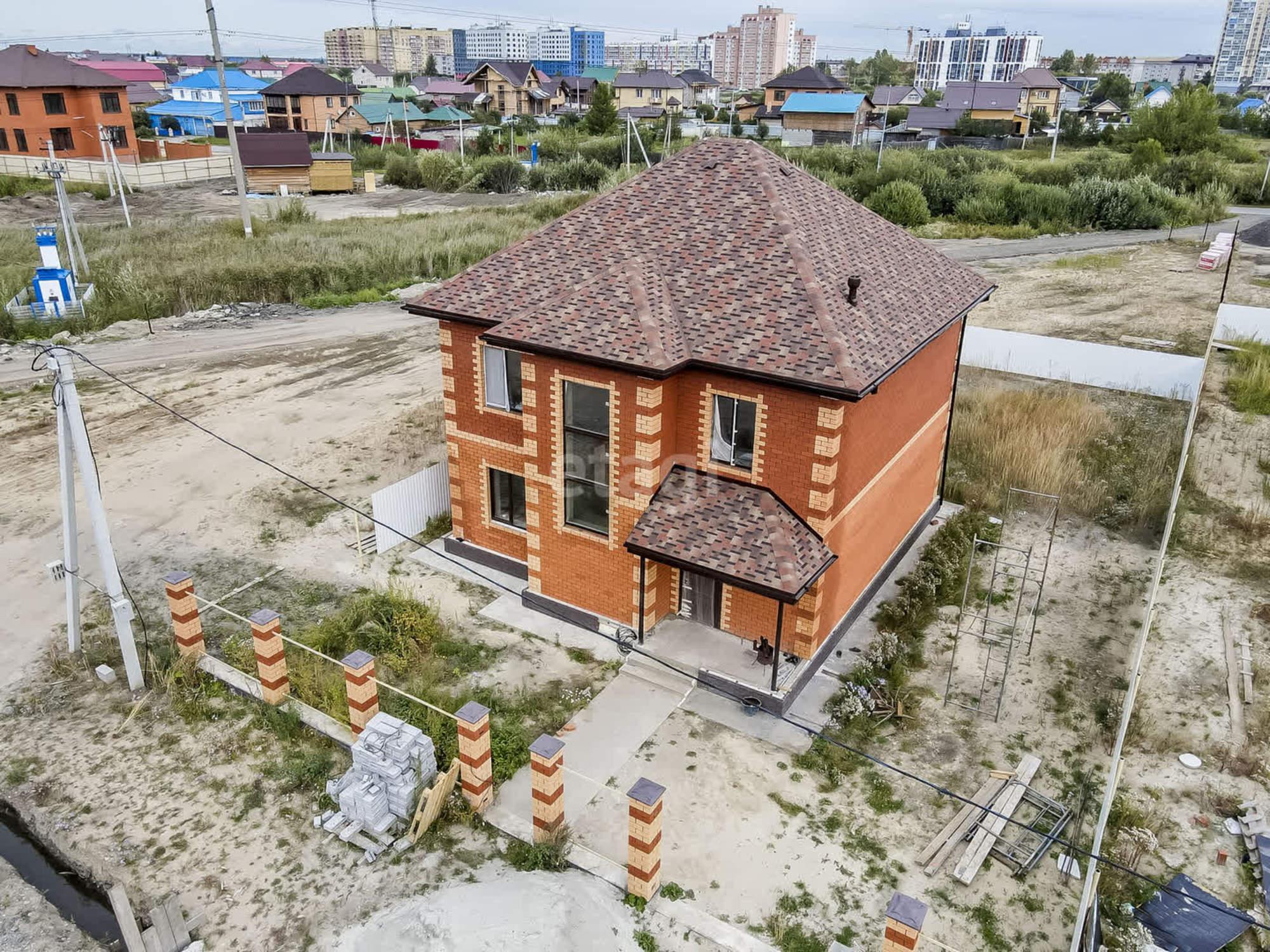 Купить дачу, дом, коттедж за 12 500 000 рублей на Буровиков,