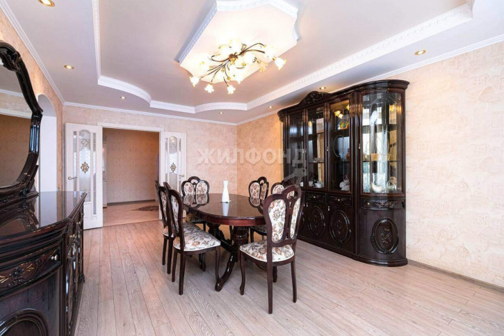 4-комн квартира Горский микрорайон, д.42