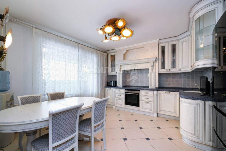 4-комн квартира Горский микрорайон, д.42