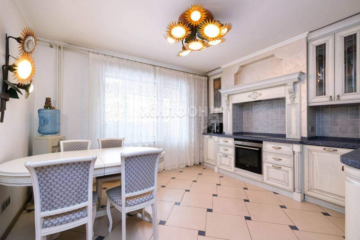 4-комн квартира Горский микрорайон, д.42