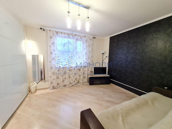 2-комн квартира Красногорская ул, 10