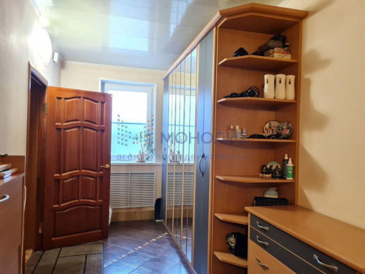 2-комн квартира Красногорская ул, 10