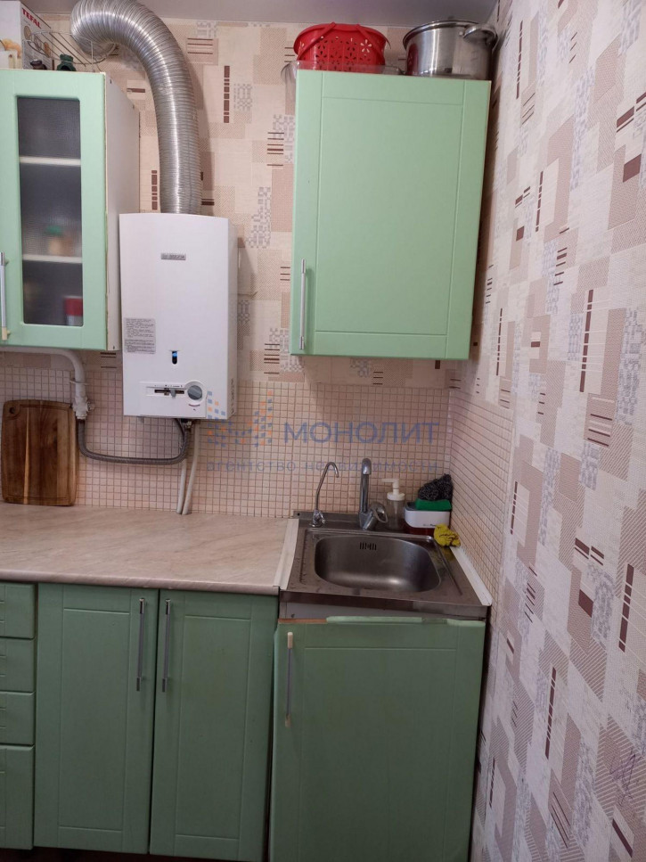 1-комн квартира Космонавта Комарова ул, 14А