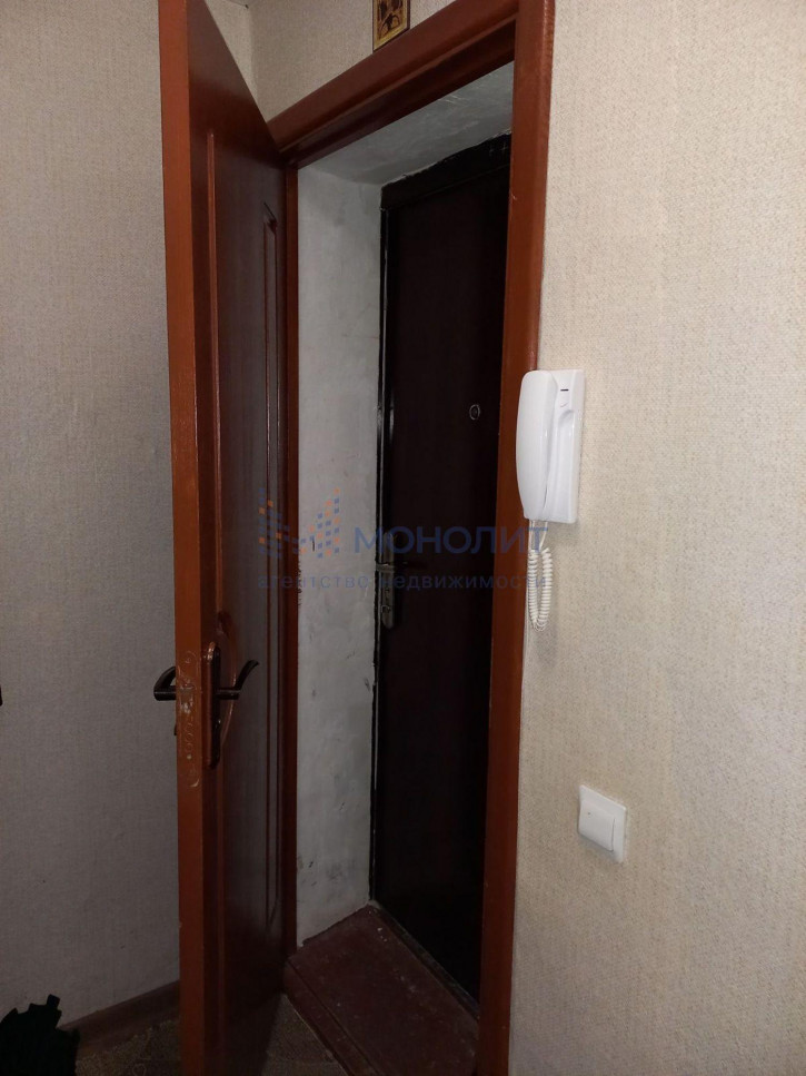 1-комн квартира Космонавта Комарова ул, 14А