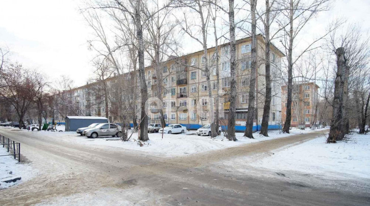 3-комн квартира Энтузиастов, 15
