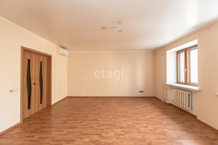 5-комн квартира Депутатская, 80