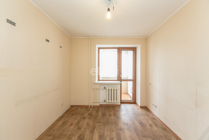 5-комн квартира Депутатская, 80