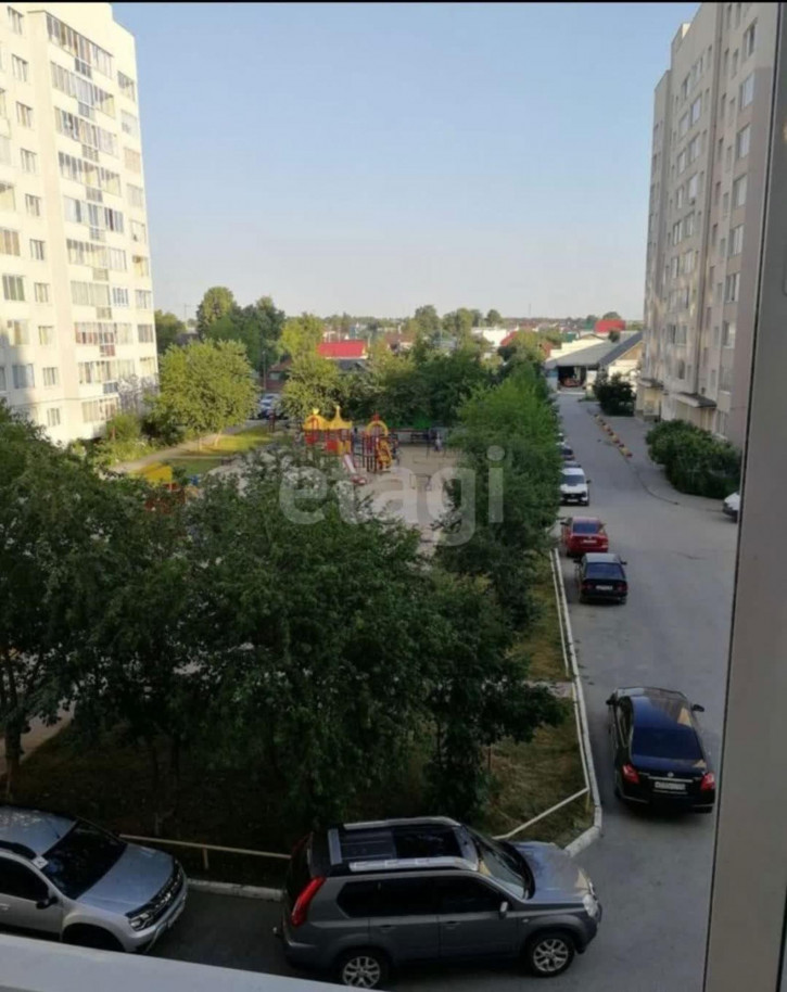 3-комн квартира Театральная, 2 к 1