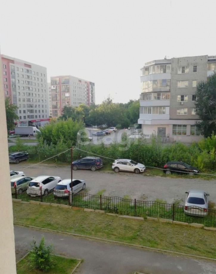 3-комн квартира Театральная, 2 к 1