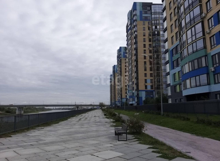 3-комн квартира Мельникайте, 30