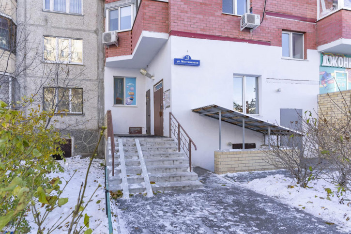 2-комн квартира Монтажников, 19/1
