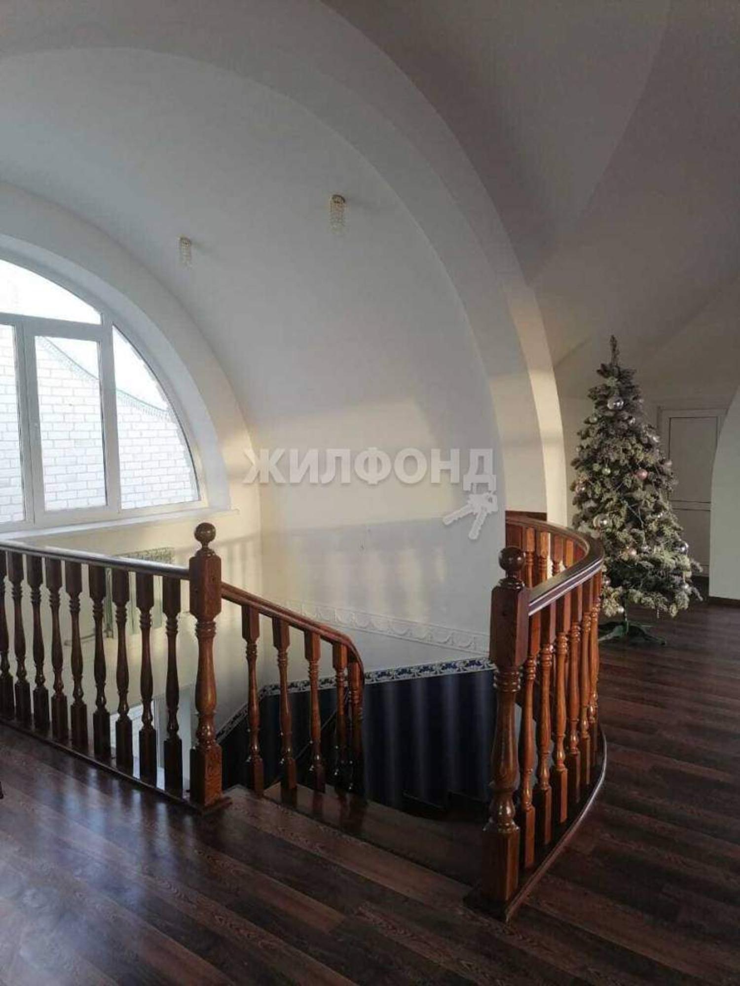 Купить дачу, дом, коттедж за 30 000 000 рублей на 19-я Линия улица