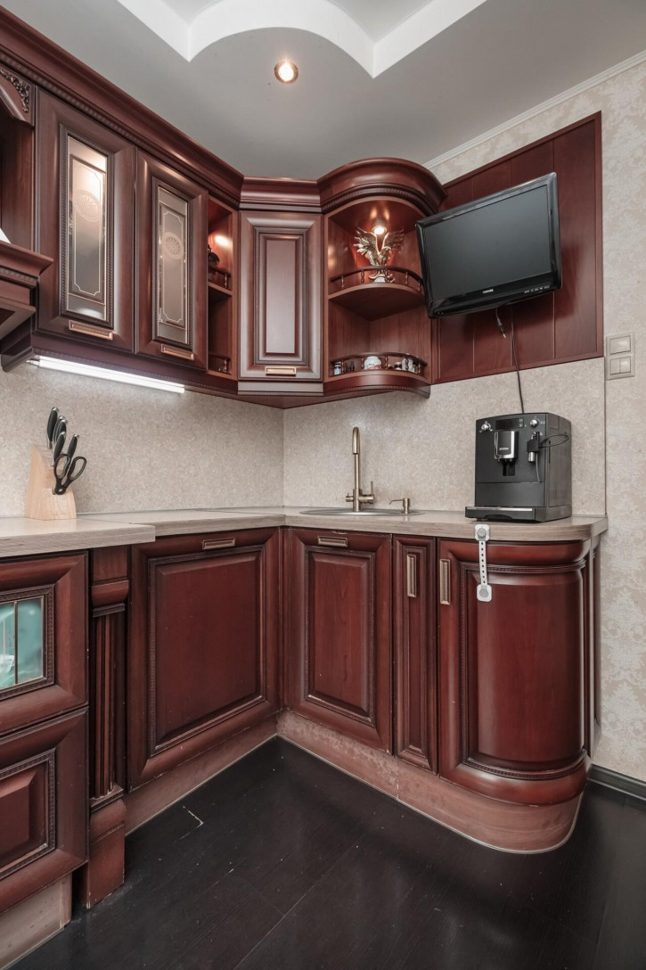 2-комн квартира ул Татьяны Снежиной, 49
