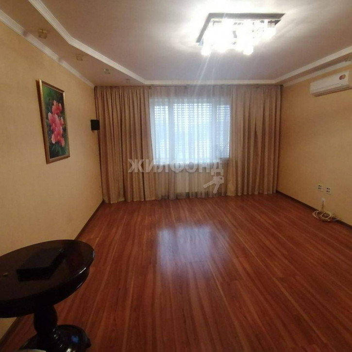 3-комн квартира Весенняя улица, д.130