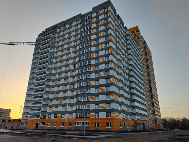 3-комн квартира улица Юркина, 10