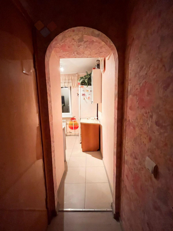 4-комн квартира Гаврилова ул, 105