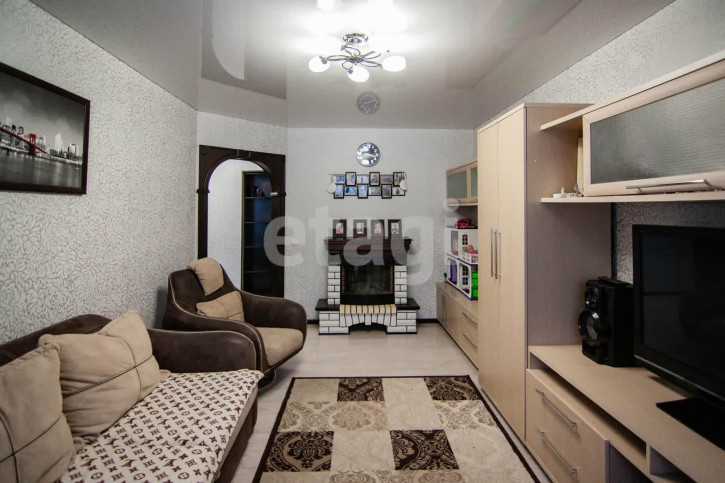 2-комн квартира Венеция мкр., 58