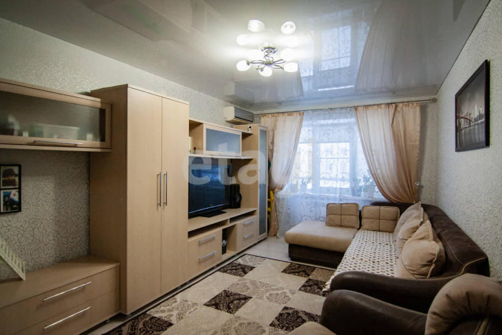 2-комн квартира Венеция мкр., 58