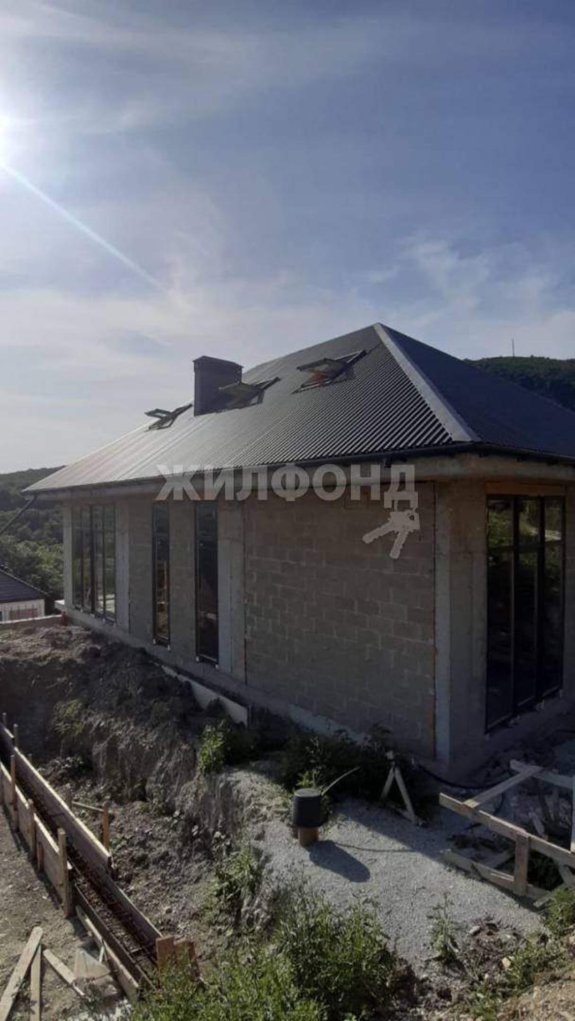 Купить дачу, дом, коттедж за 13 500 000 рублей на хутор Широкая Щель