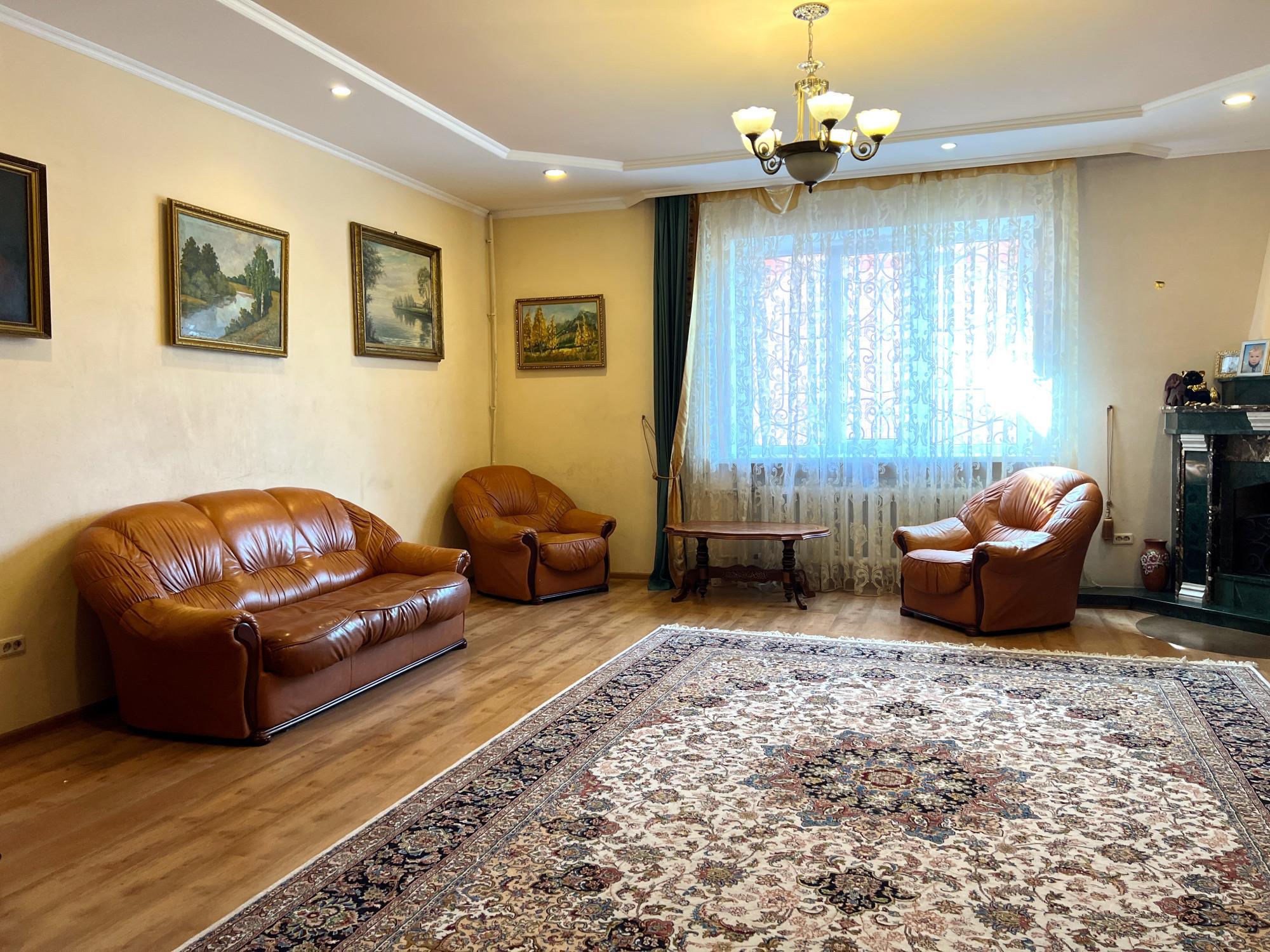Купить дачу, дом, коттедж за 22 500 000 рублей на Тропинка ул., 35