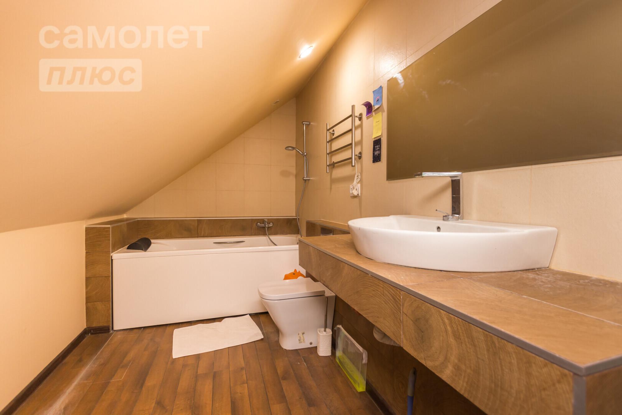 Купить дачу, дом, коттедж за 13 395 000 рублей на Стартовая улица, 15