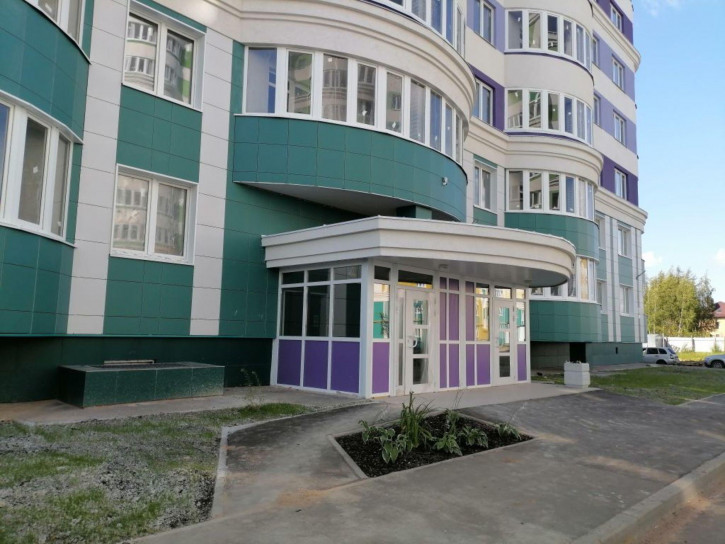 2-комн квартира в новом доме Самоцветы мкр, 3