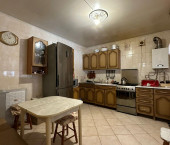 коттедж 260 кв м улица Роз, 8