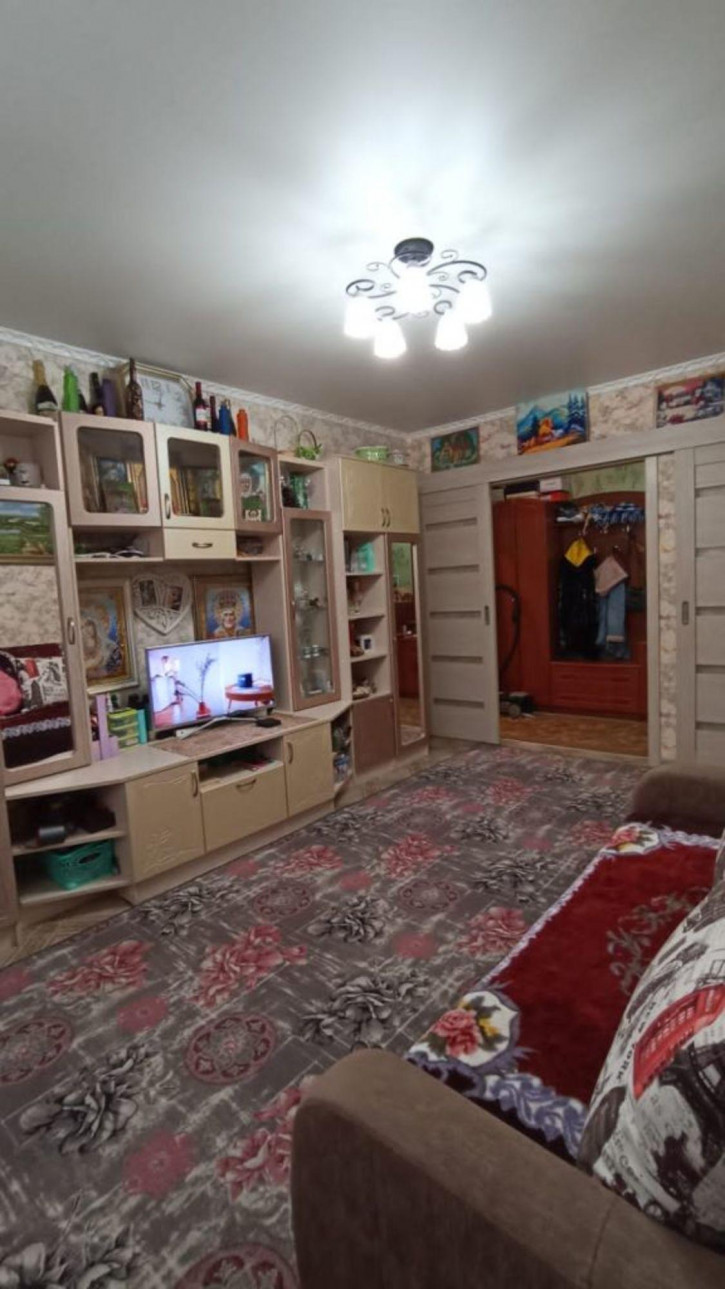 2-комн квартира Заводская ул, 8
