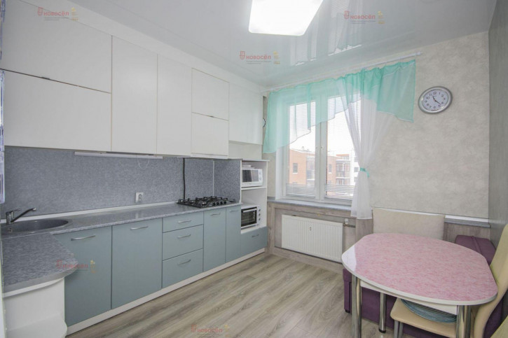 2-комн квартира Васильковая 5
