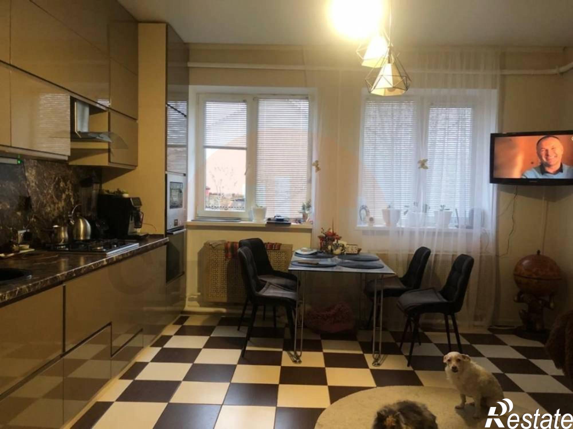 Купить дачу, дом, коттедж за 25 000 000 рублей на Вольная ул.