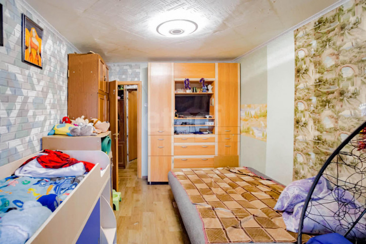 2-комн квартира улица Казакова, 13