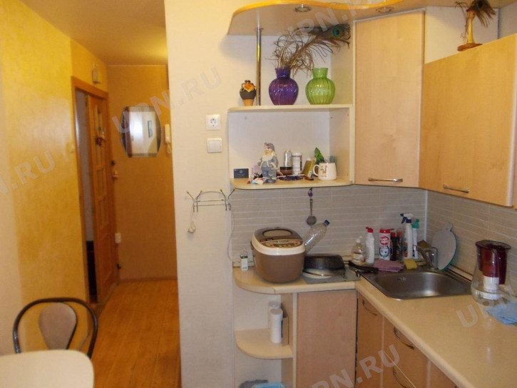 2-комн квартира азина, 23