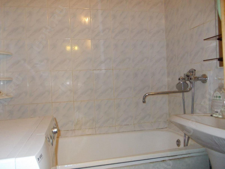 2-комн квартира азина, 23