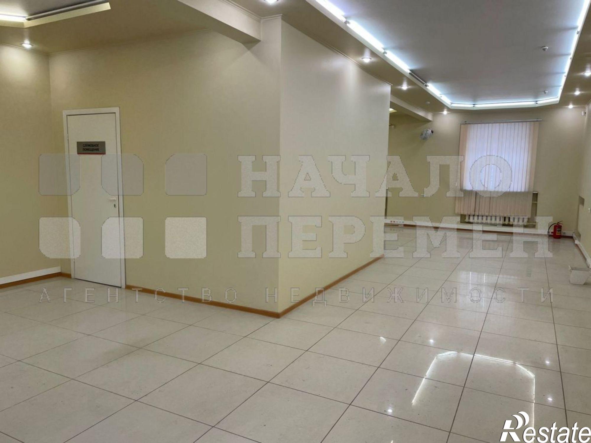 Сдать торговое помещение за 164 000 рублей на Богдана Хмельницкого ул, 39