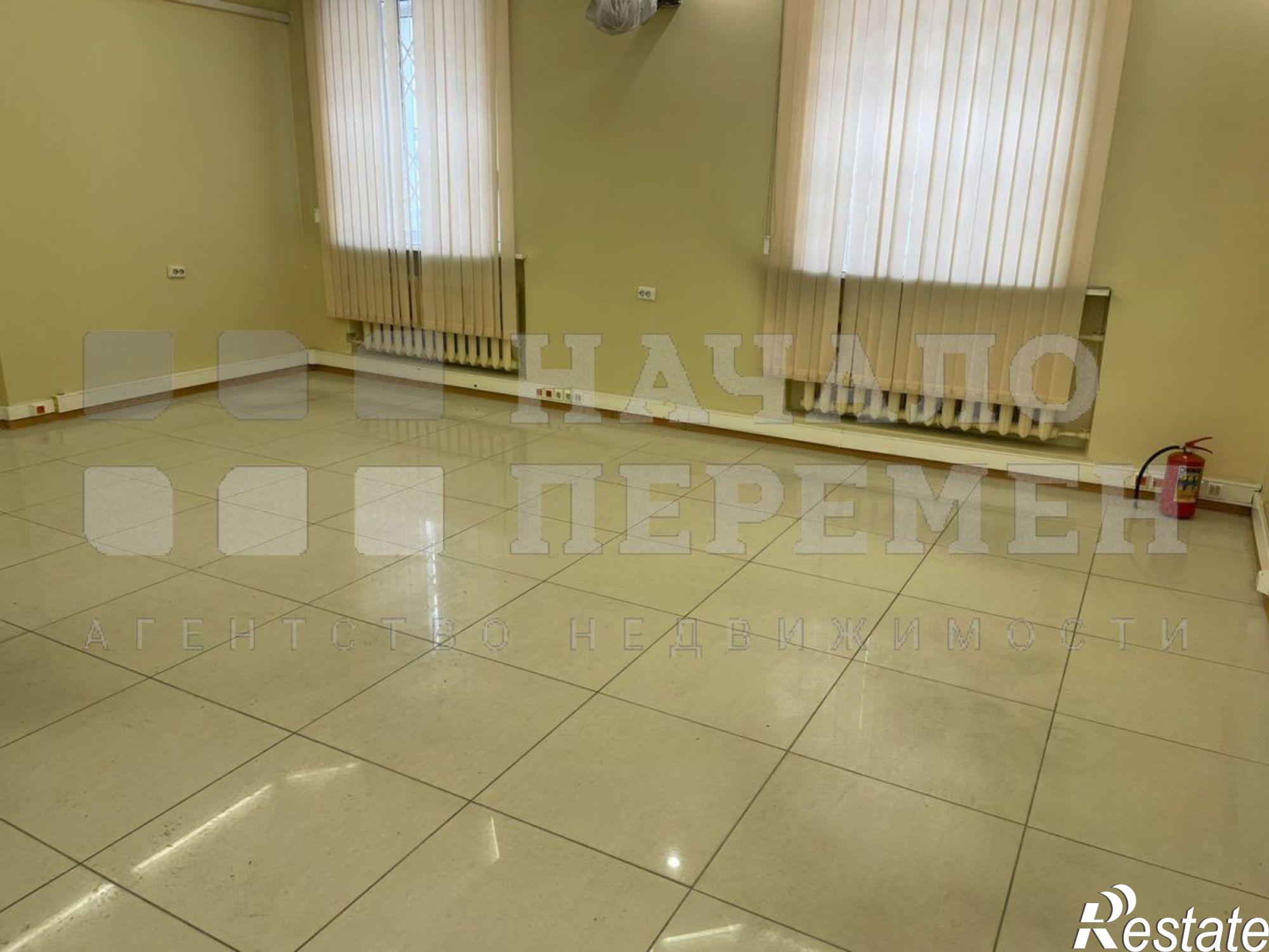 Сдать торговое помещение за 164 000 рублей на Богдана Хмельницкого ул, 39