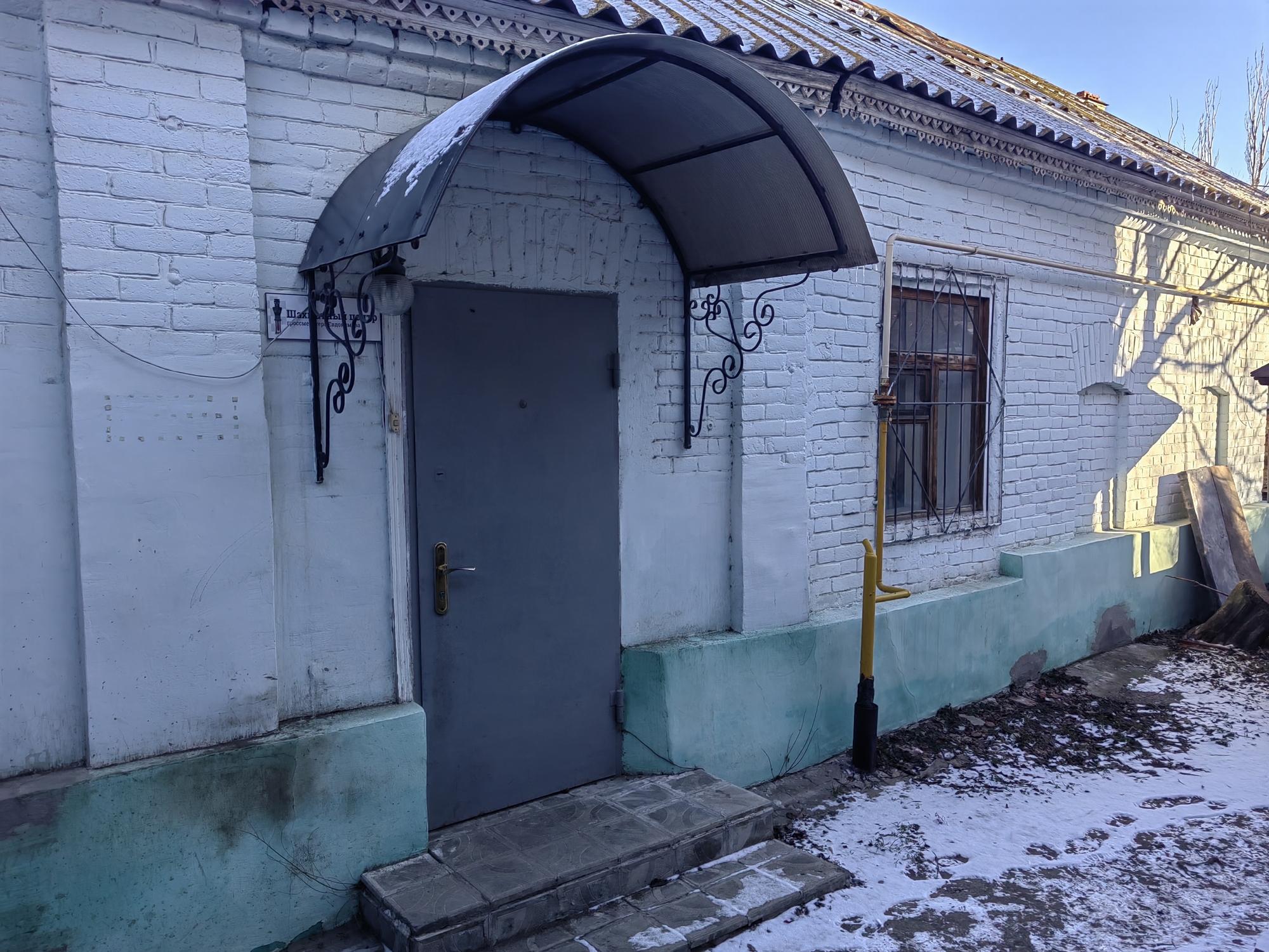 Купить помещение свободного назначения за 8 000 000 рублей на г. Астрахань, Кировский р-н, ул. Набережная 1 Мая, 108/ Челюскинцев, 89
