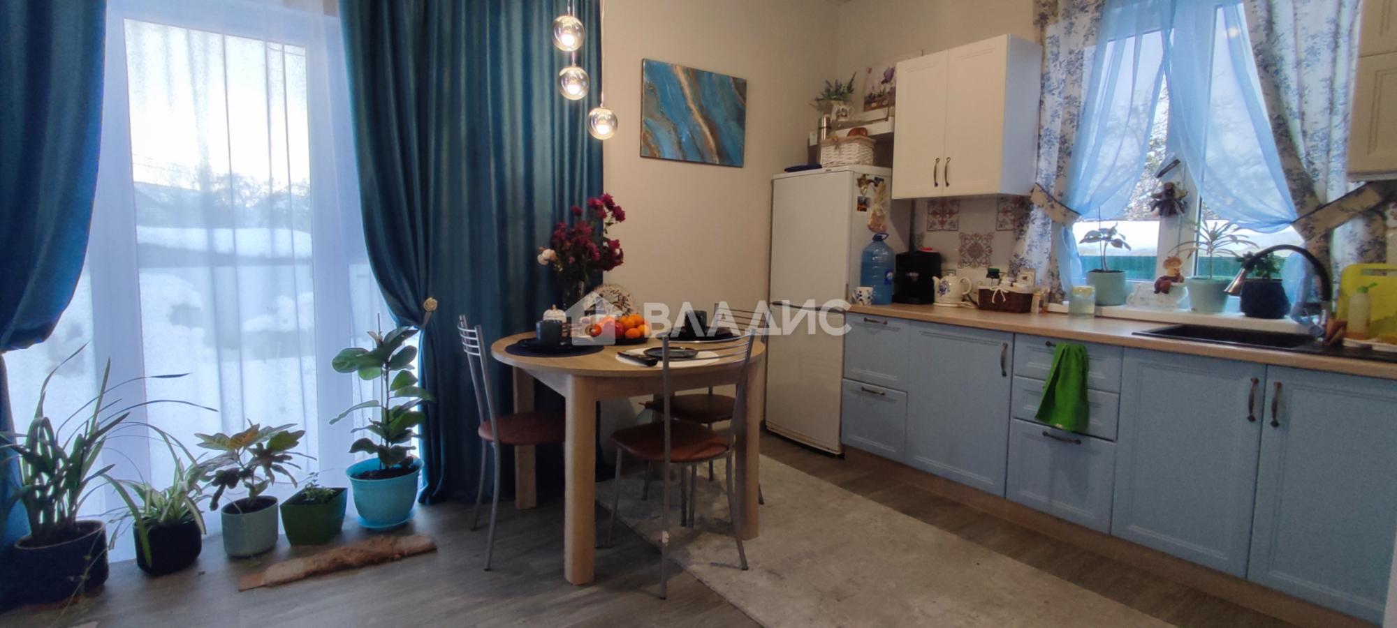 Купить дачу, дом, коттедж за 8 800 000 рублей на Фруктовая улица, 3