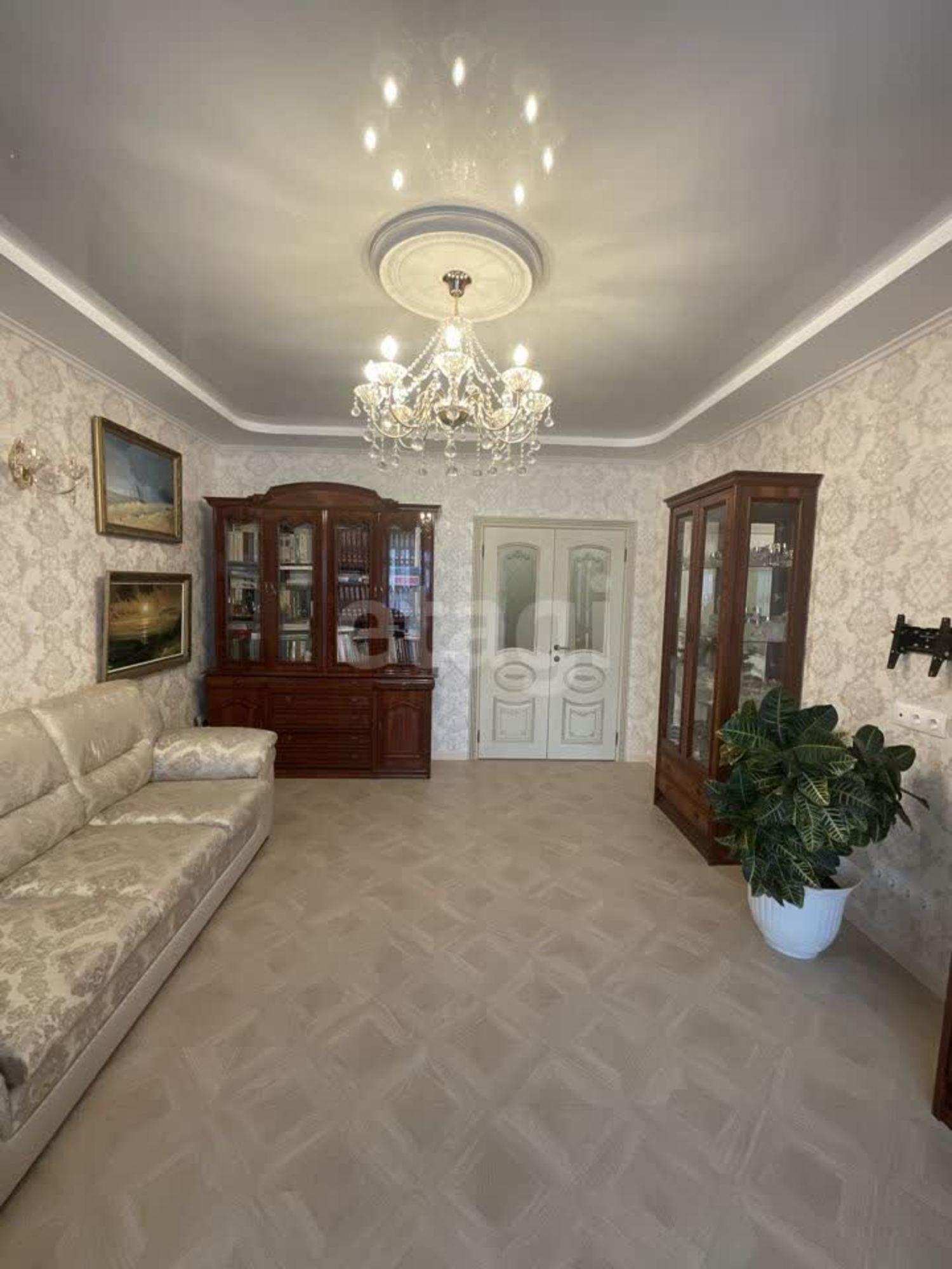 Купить квартиру за 13 000 000 рублей на Суходольская, 23