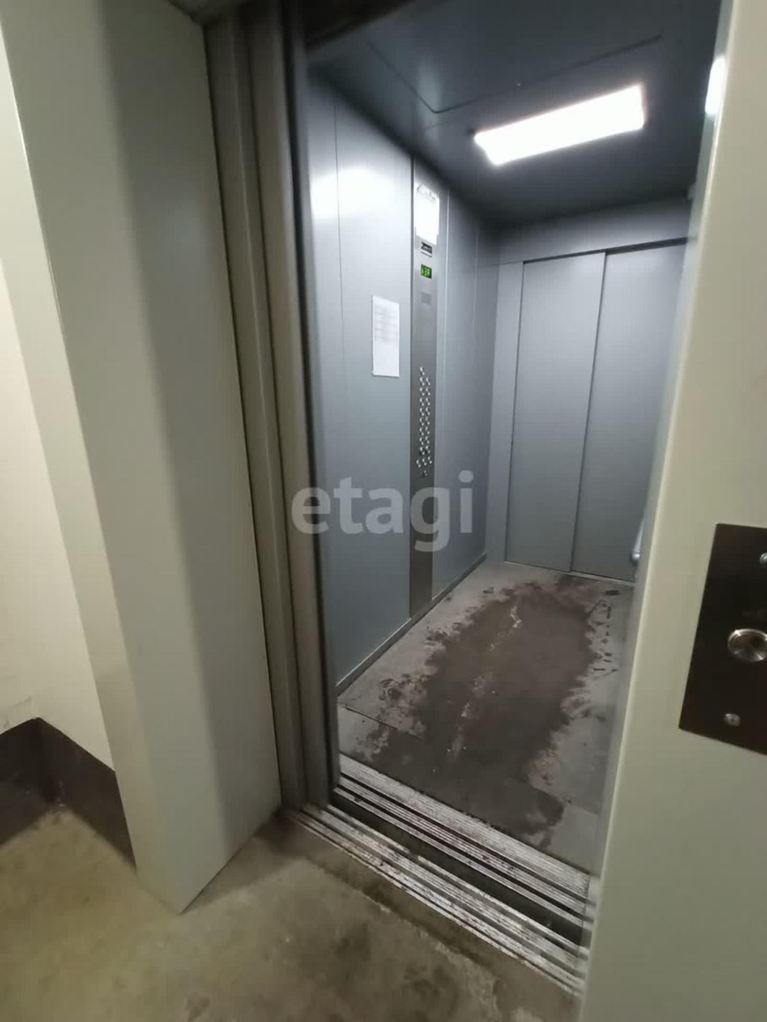 Купить гараж, место в паркинге за 310 000 рублей на Первооткрывателей 12