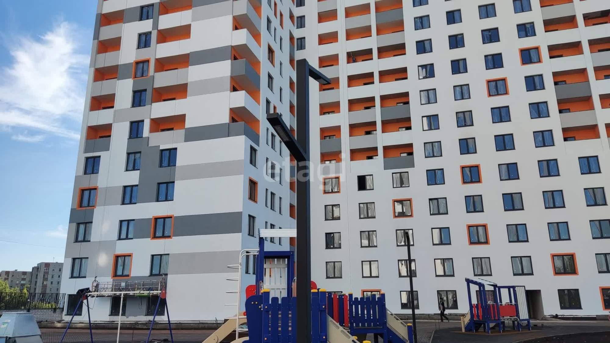 Купить квартиру за 4 100 000 рублей на Менжинского, 60