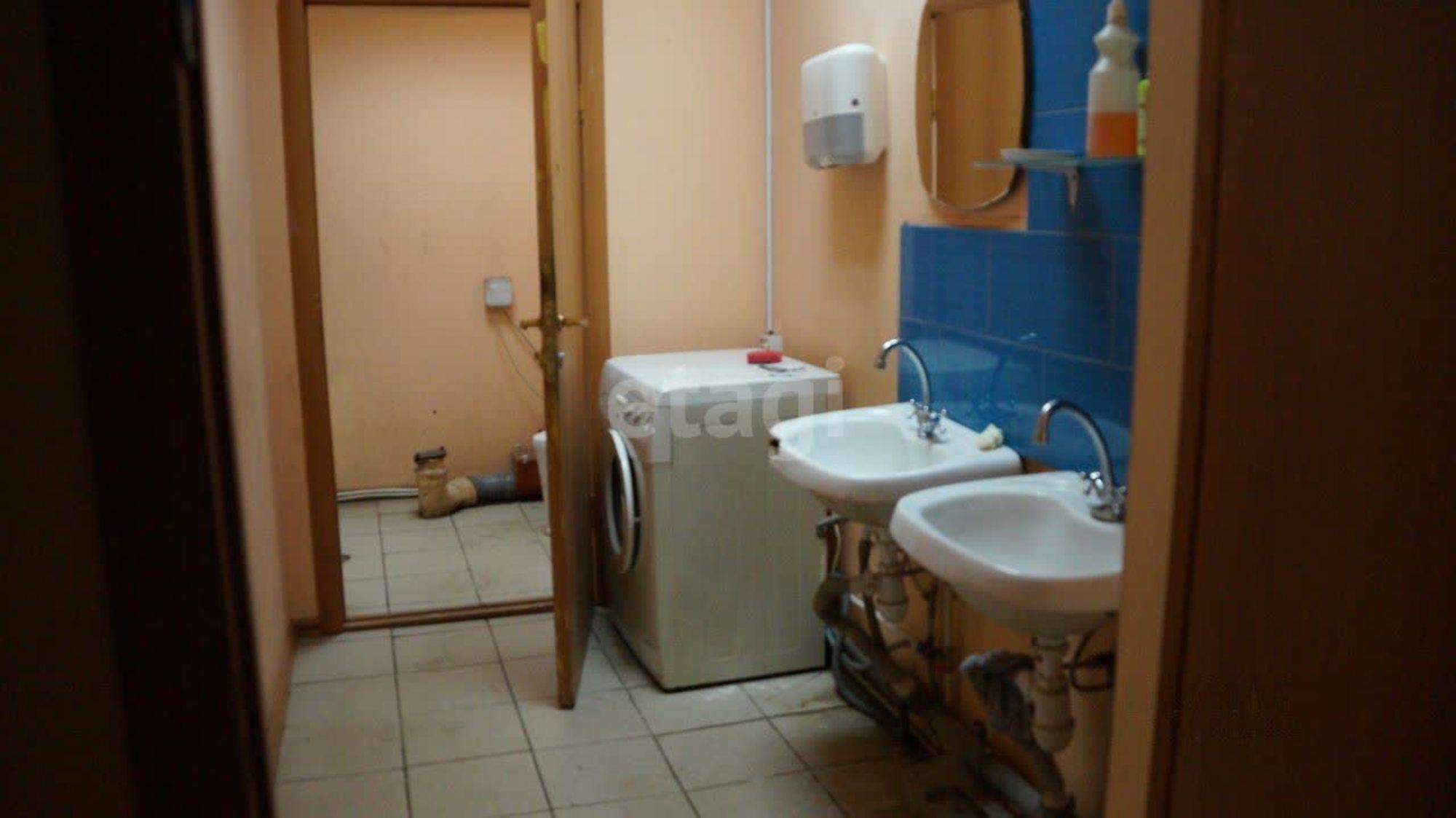 Купить офис, помещение под офис за 7 765 000 рублей на Екатеринбург