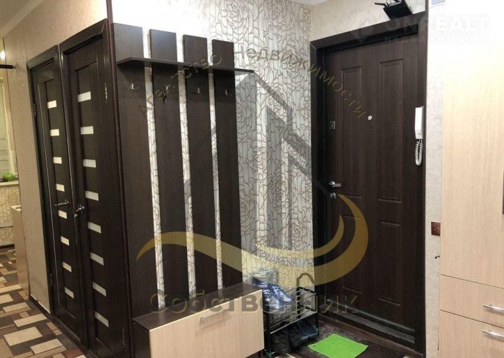 3-комн квартира Рудничный мкр, 4
