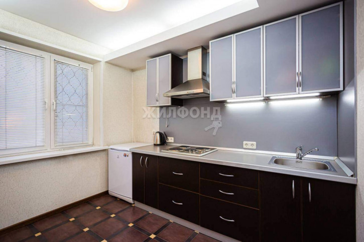 2-комн квартира Запорожская улица, д.41