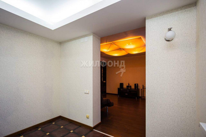 2-комн квартира Запорожская улица, д.41